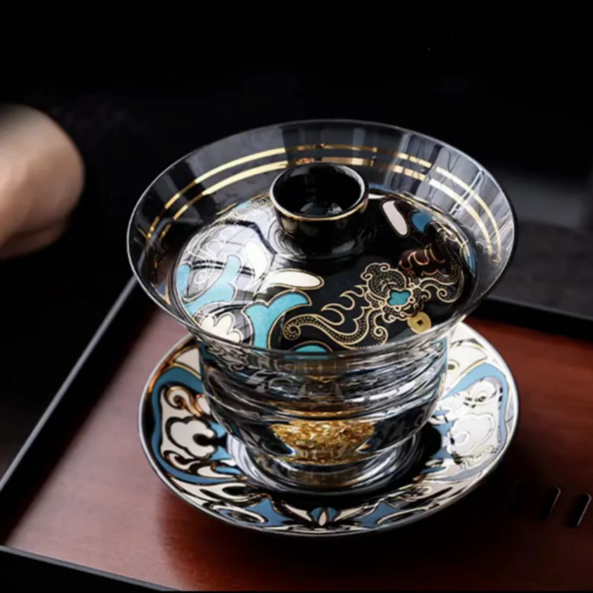 瓘玉饕餮水晶盖碗茶具