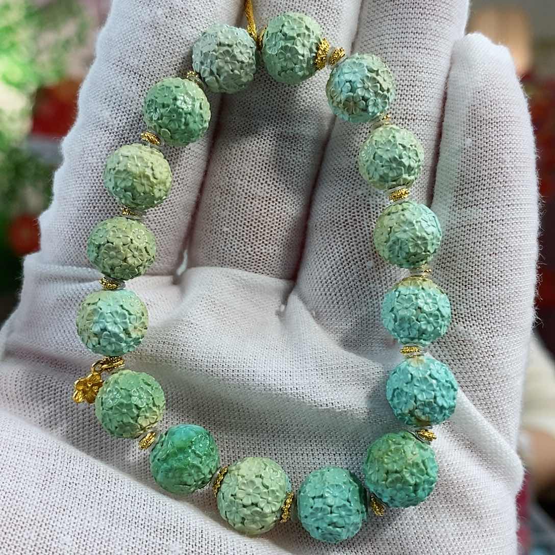 绿松石珠宝奇石18K金镶嵌