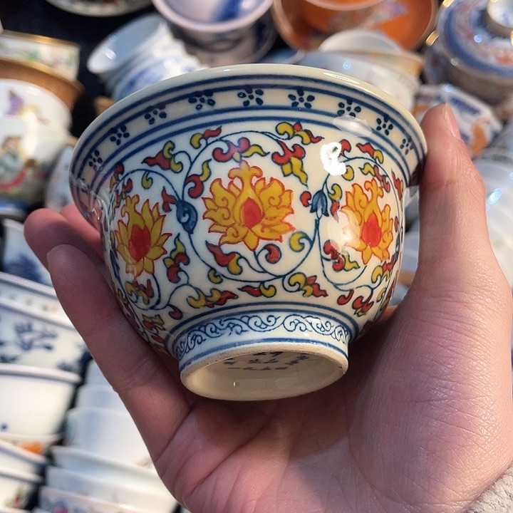 瓷片今天爱吃大米饭