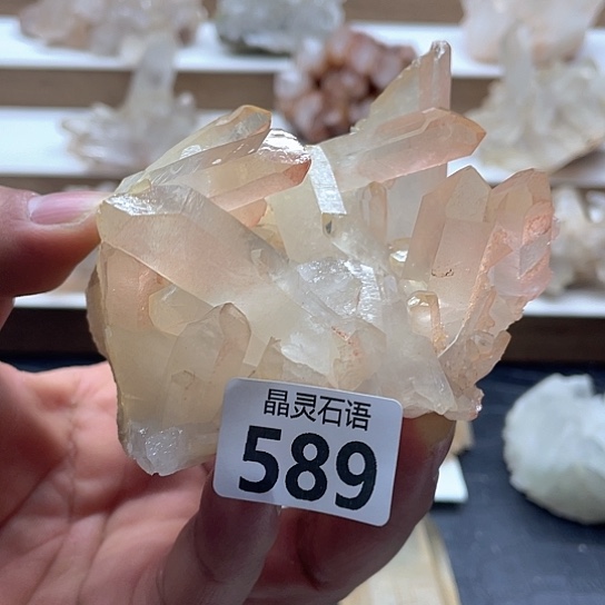 未镶嵌水晶大型摆件（非配饰）