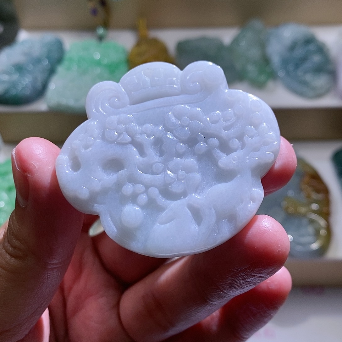 【闪购商品】翡翠颈饰未镶嵌锁