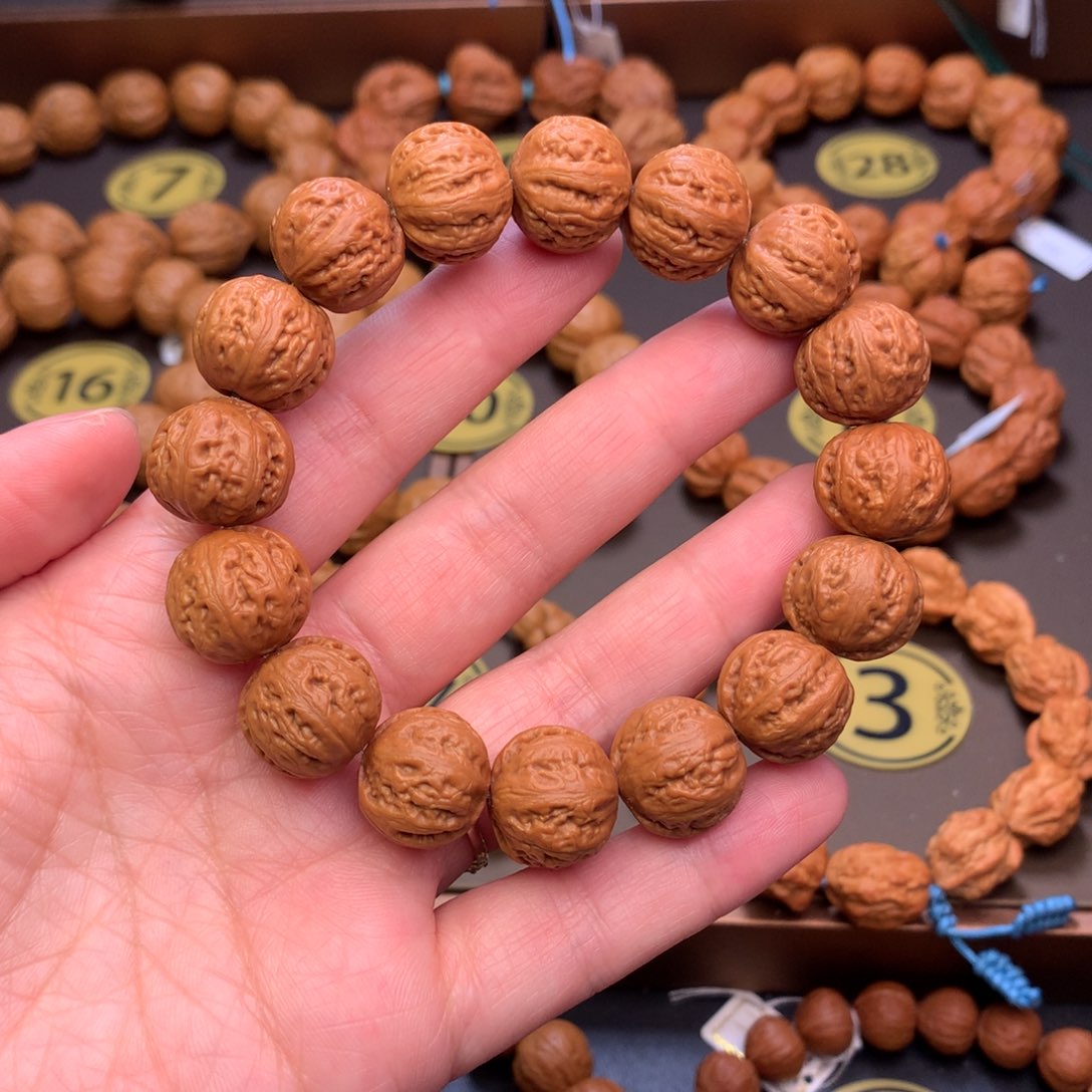 文玩核桃手串17尺寸