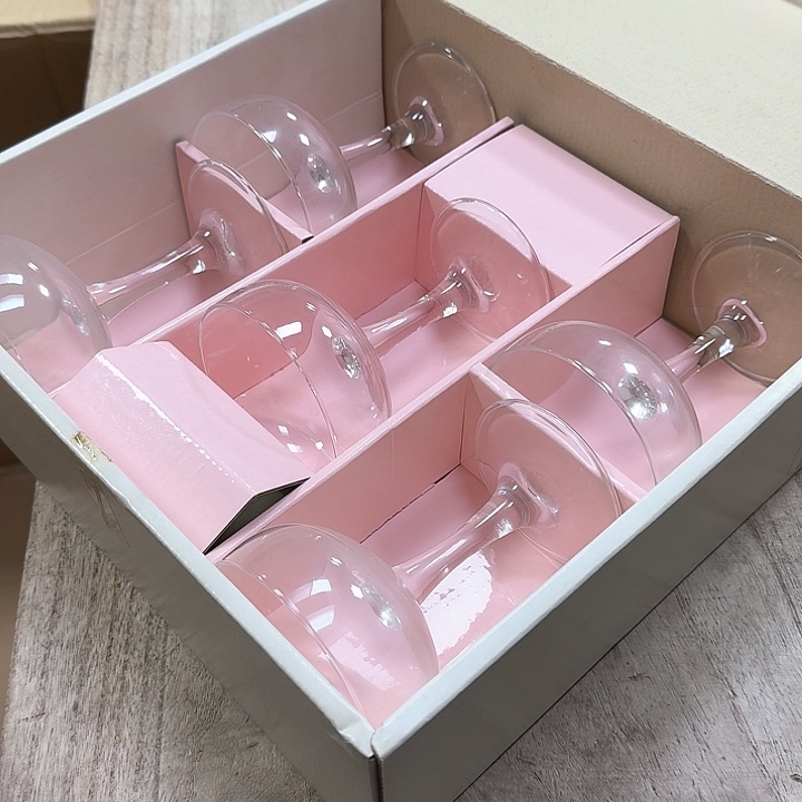 瓷片噗哈哈哈哈哈哈哈哈我笑到头