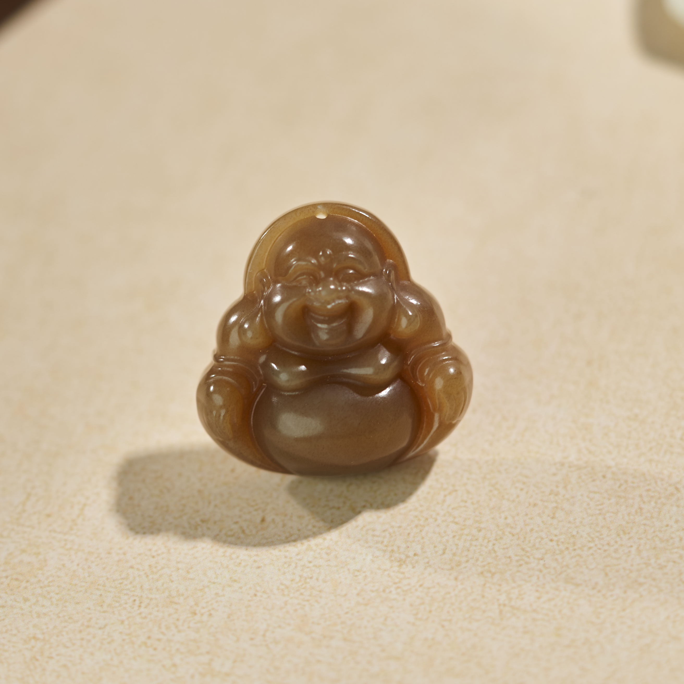 L【玉氏珠宝】和田玉糖料佛公吊坠-约30*11mm 多样性发一 CAN821021