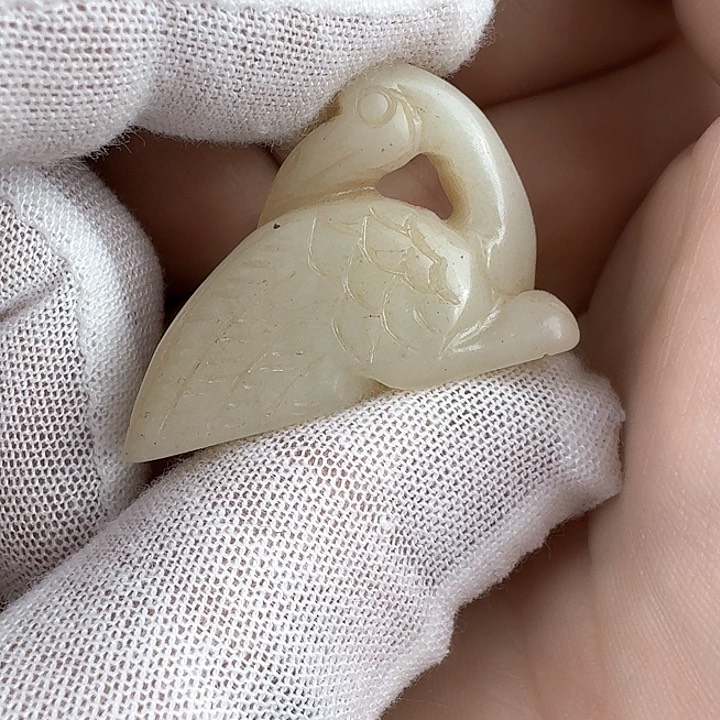 和田玉挂件未镶嵌老**辣