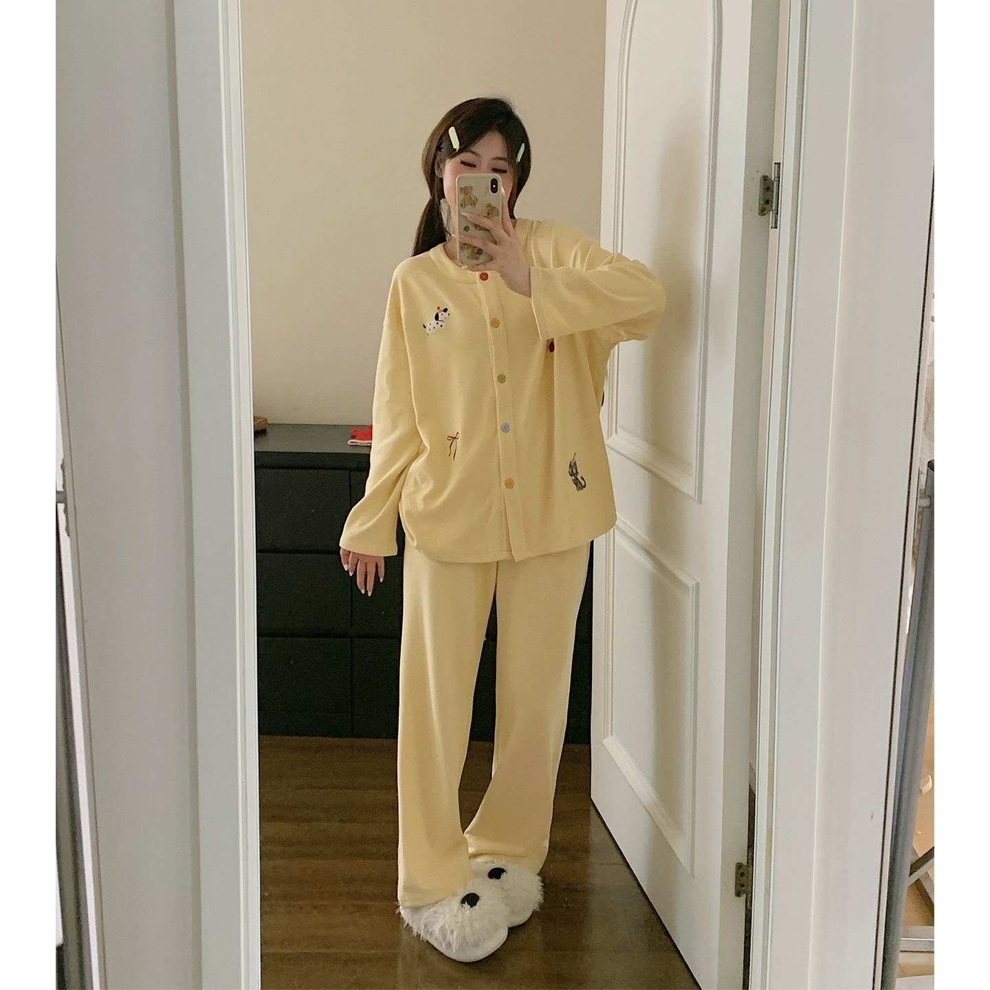 睡衣女秋冬季长袖保暖自发热蚕丝羊绒超柔软小狗蝴蝶结刺绣家居服
