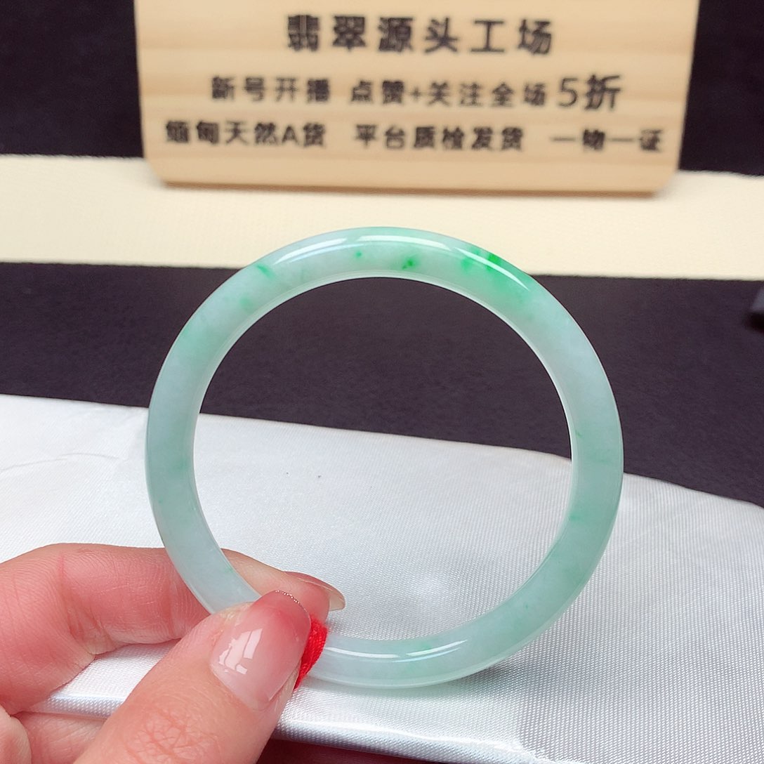 翡翠手镯未镶嵌3024号