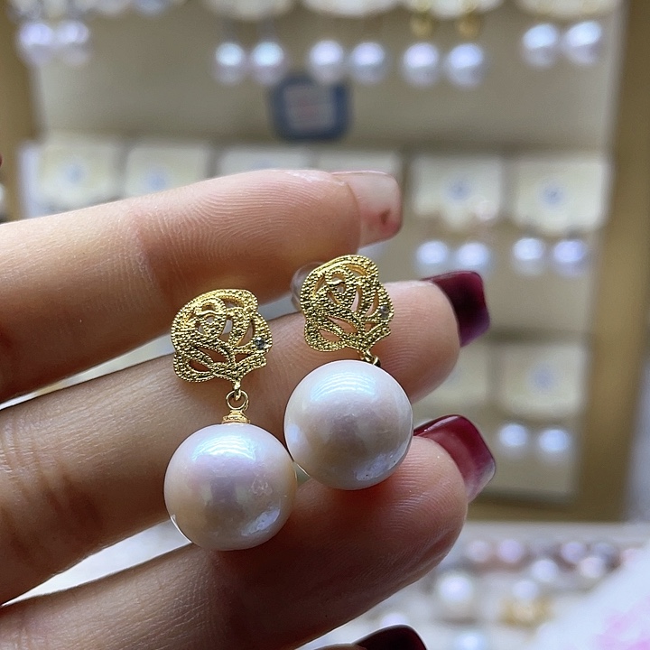 银S925镶嵌淡水珍珠耳饰