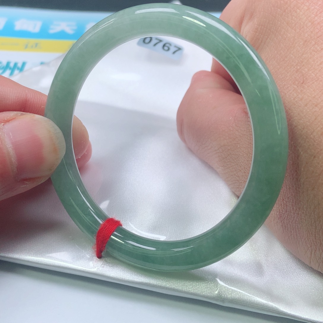 翡翠手镯未镶嵌0767号