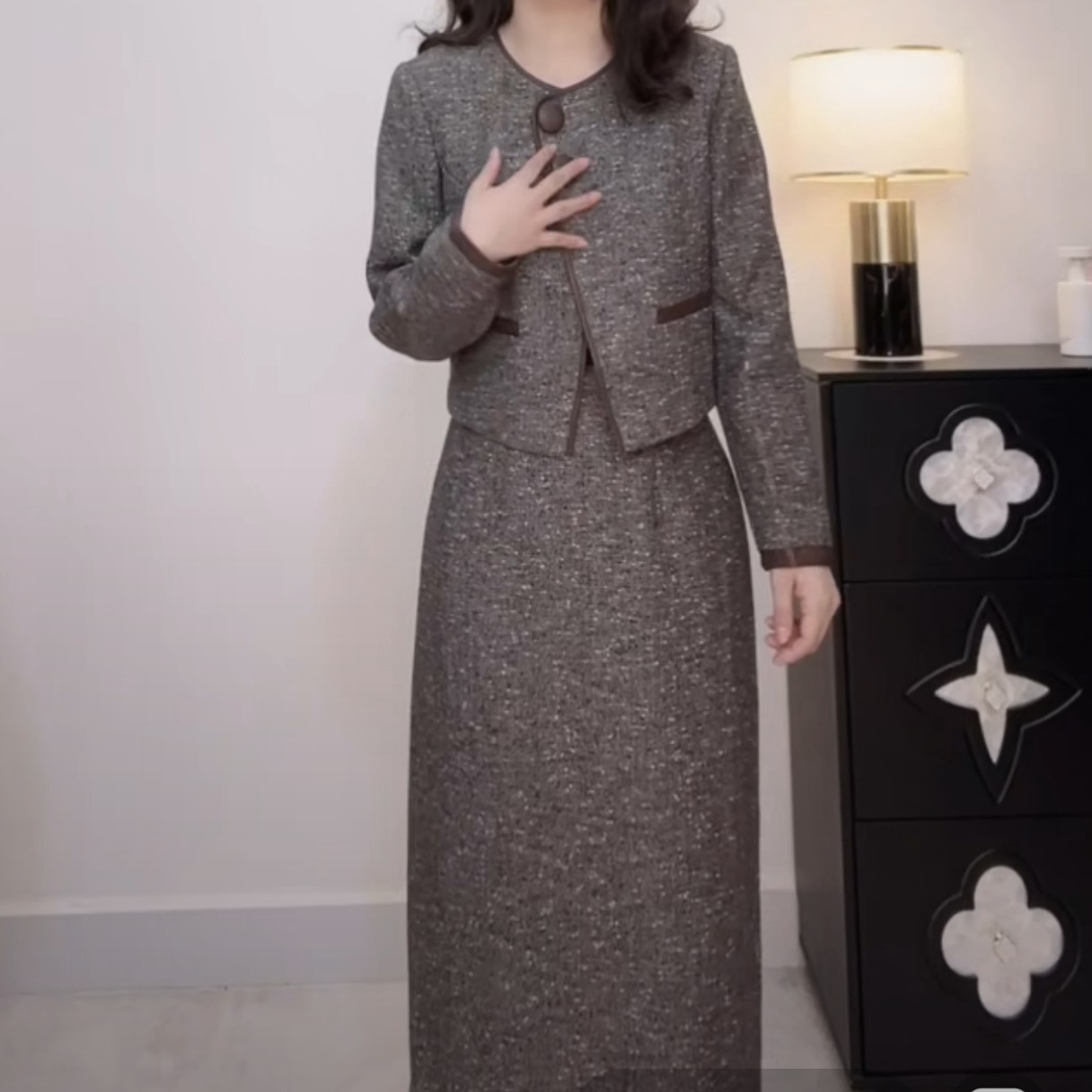 彬彬家秋冬新款高级感小香风充绒毛呢外套半身裙套装女808