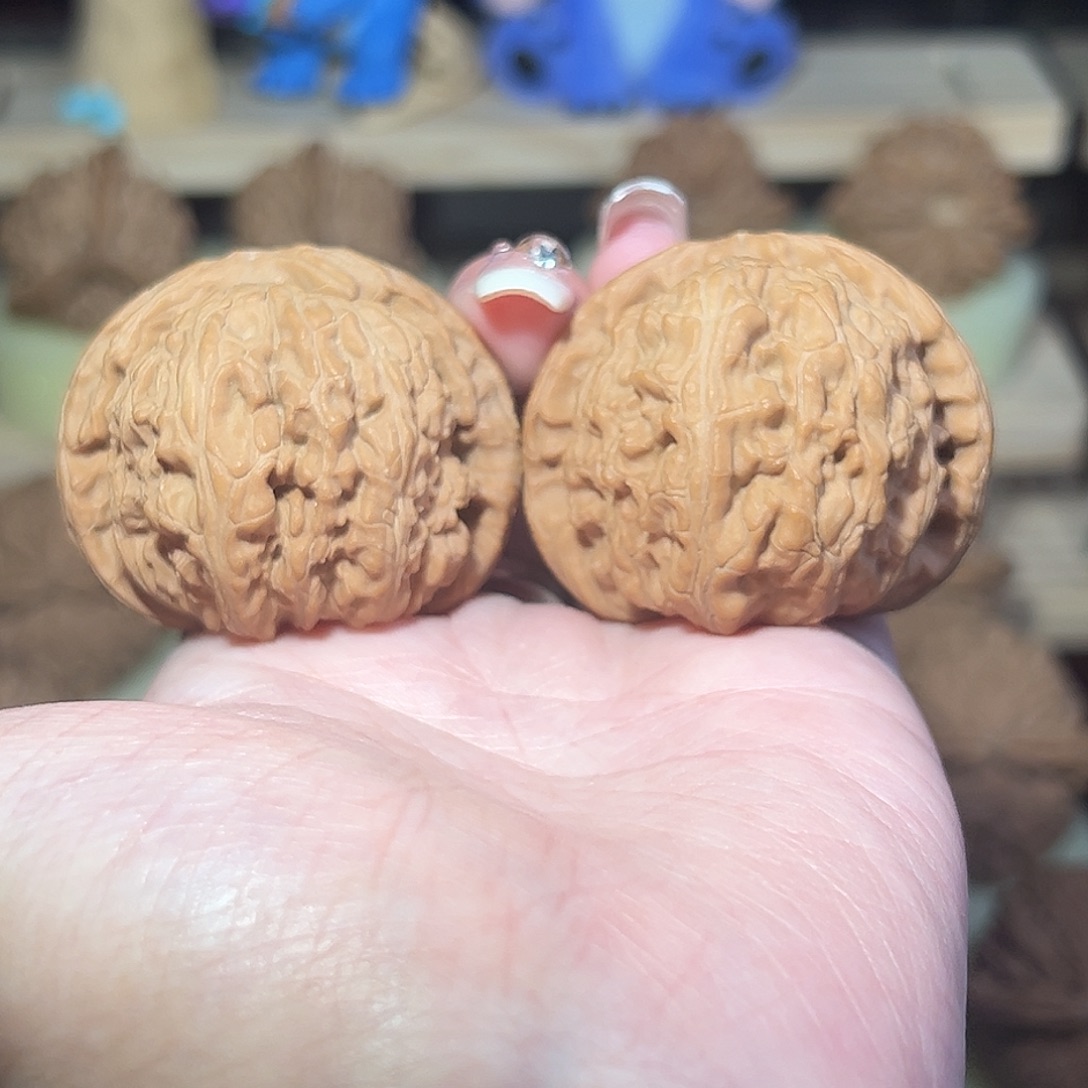 吊坠文玩核桃43全品闷白