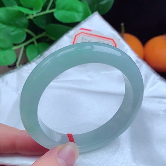 翡翠手镯未镶嵌   正圈52 水蓝色