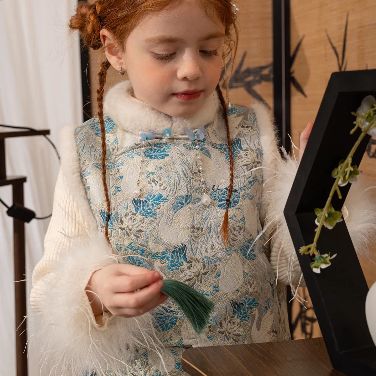 女童2026年服新款冬加厚新年新中式国风马甲255-蜜桃汁-58292浅蓝