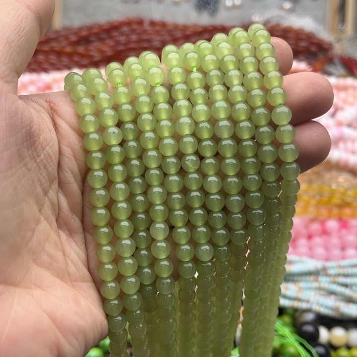 玛瑙/玉髓珠宝半成品未镶嵌一条6mm左右晴水绿和田玉珠