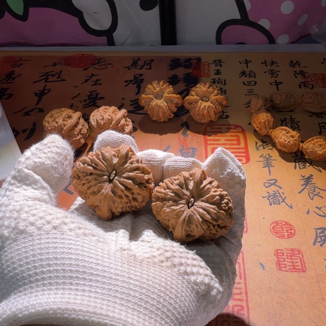 宠***猫吊坠文玩核桃39南疆石