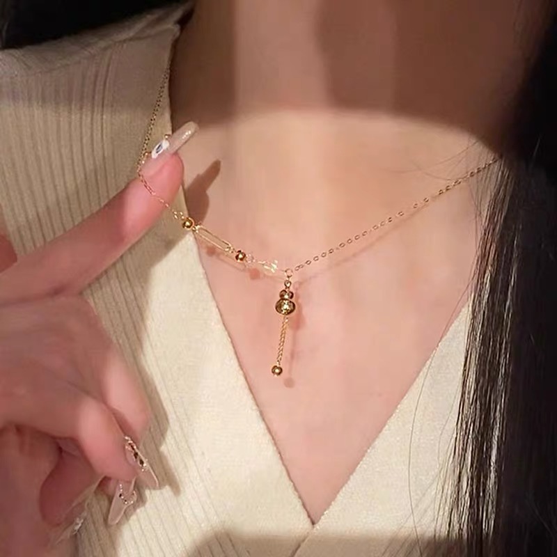 钛钢项链 轻奢精致小葫芦项链女ab链设计感百搭锁骨链不褪色首饰