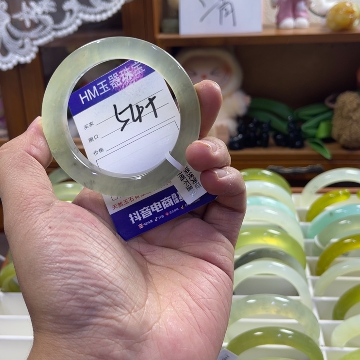 蛇纹石玉未镶嵌手镯249