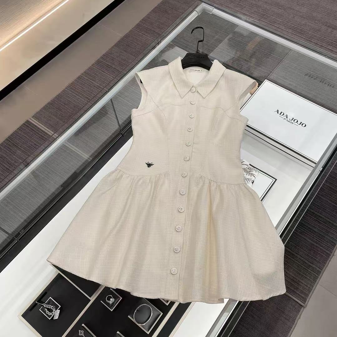 欧货女装法式POLO领亮丝刺绣单排扣无袖连衣裙