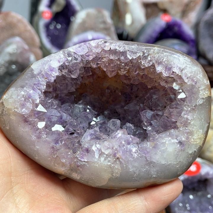 水晶摆件未镶嵌捡漏