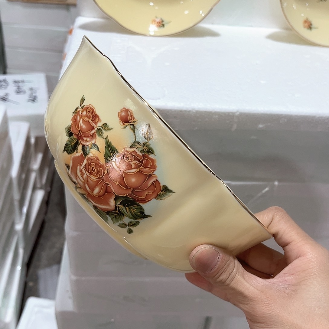 高端 陶瓷………………23