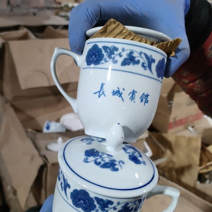 摆件陶瓷盘子碗啥都有