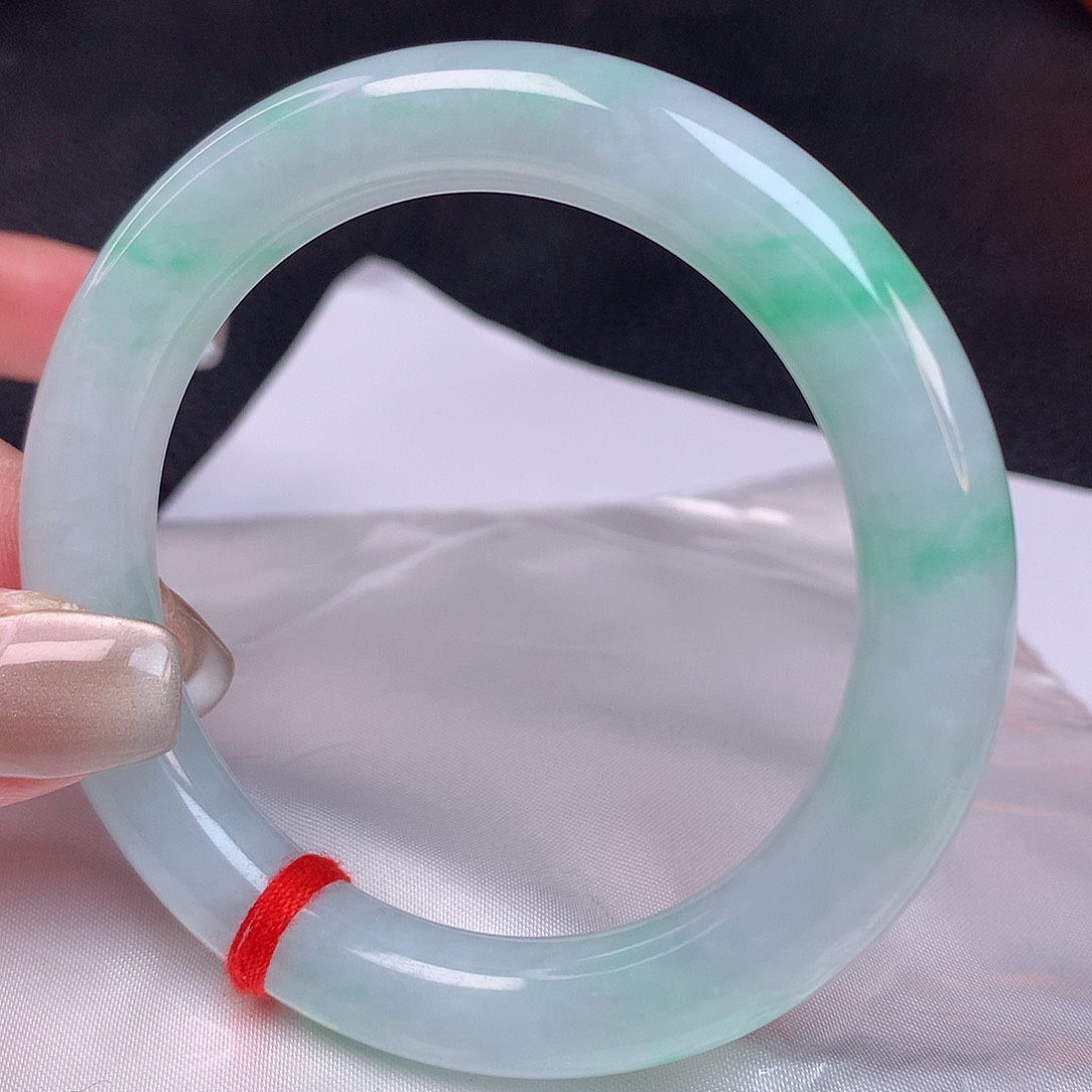 翡翠手镯未镶嵌54+ 翡翠手镯