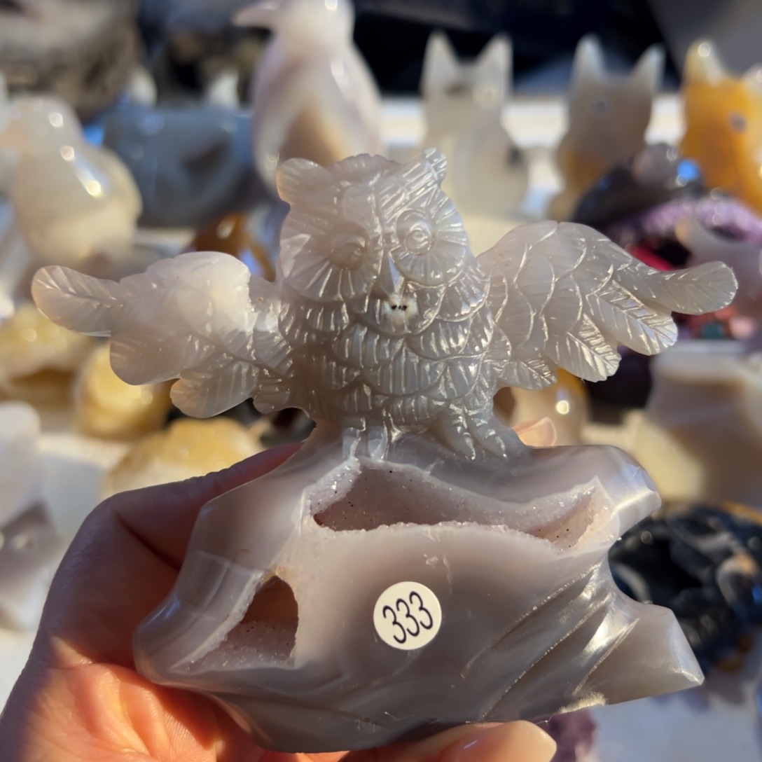 玛瑙/玉髓未镶嵌雕刻件