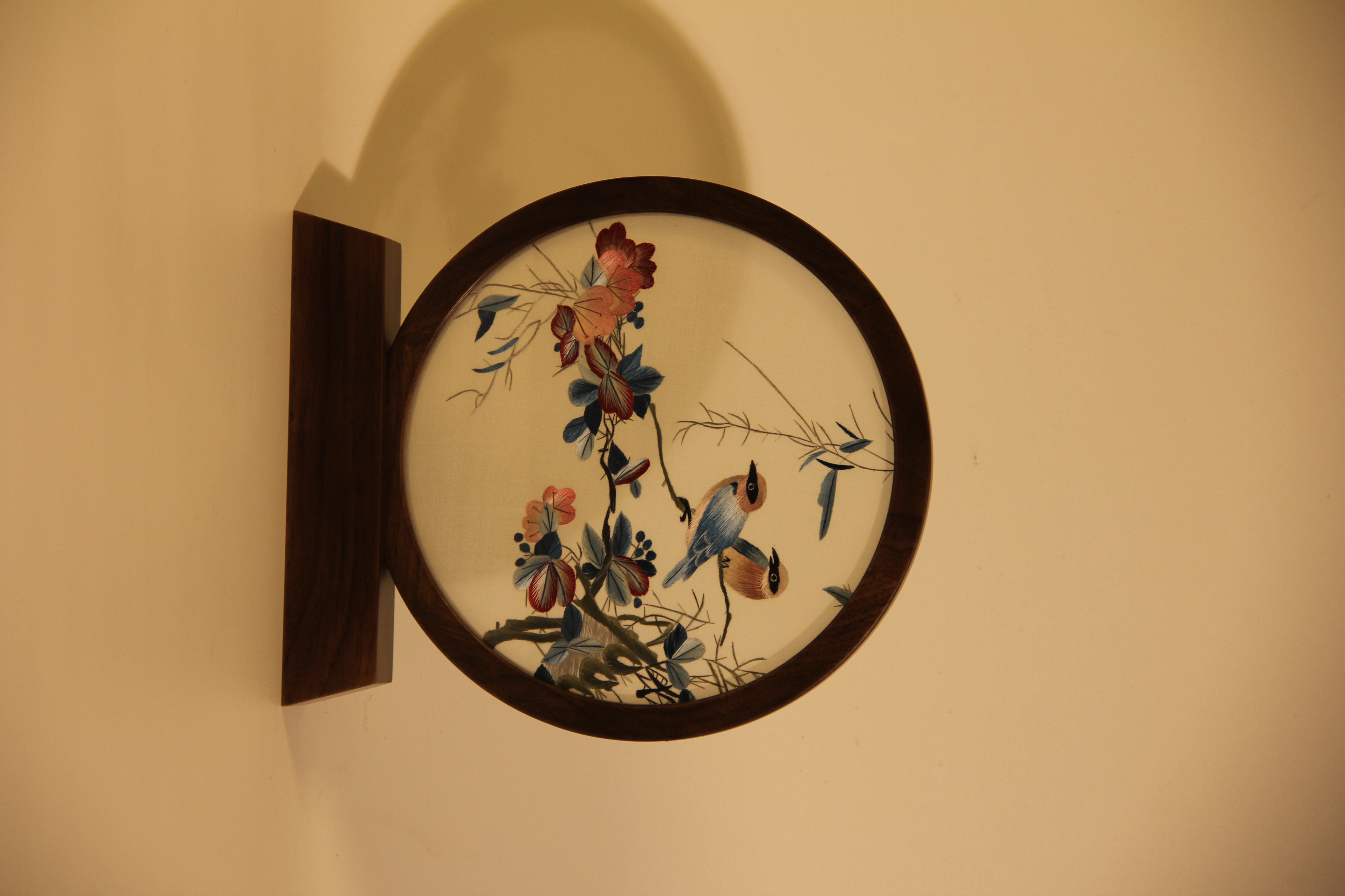 纯手工海棠花鸟胡桃木双面苏绣精品摆件客厅玄关送人摆件锦盒包装