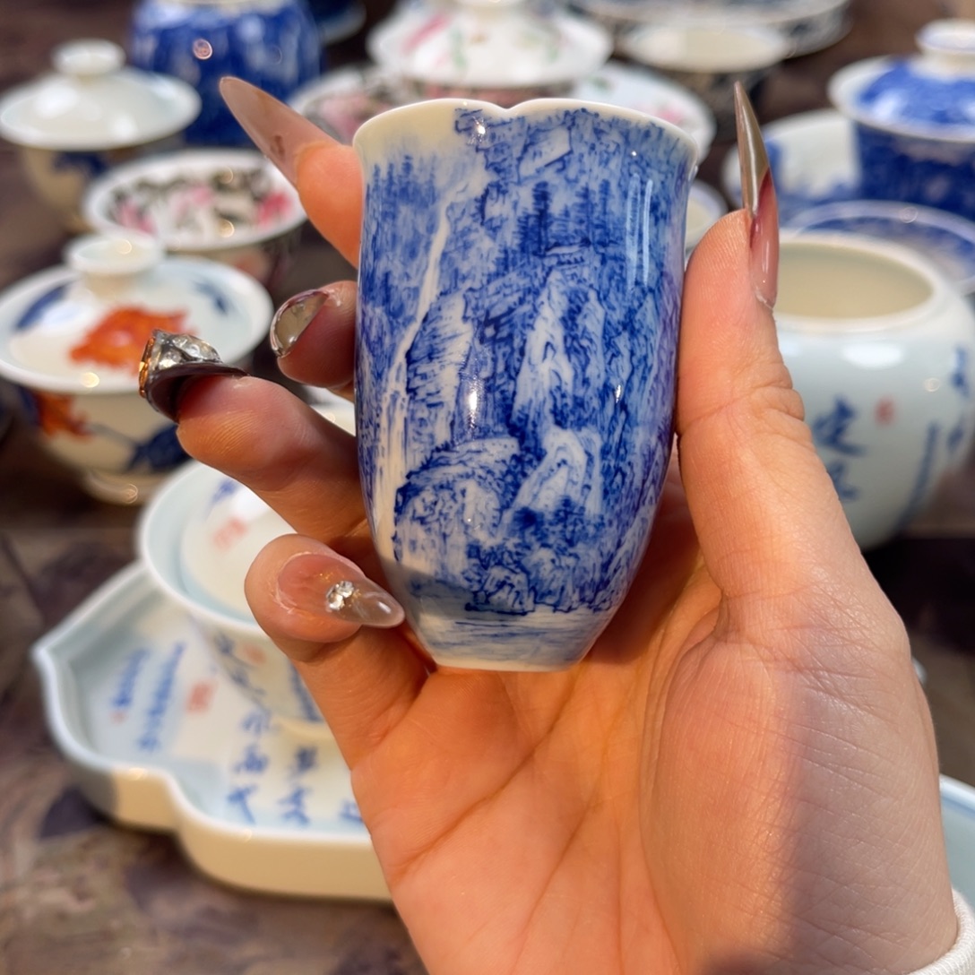 瓷片闪闪闪闪闪闪闪闪闪闪