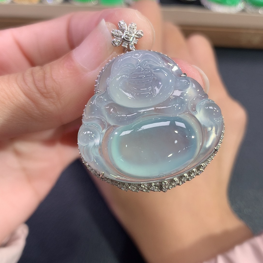 翡翠吊坠(赠链)18K金镶嵌