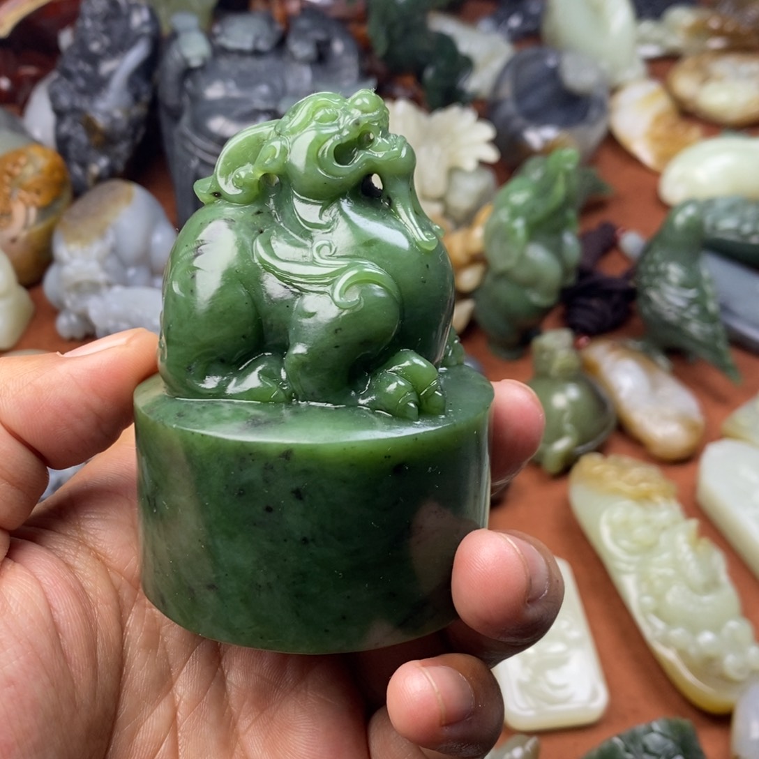 和田玉挂件未镶嵌