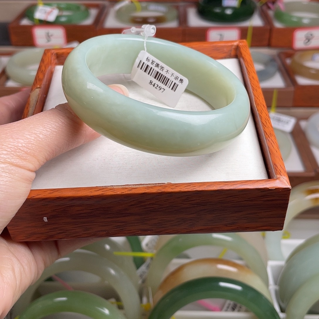 【闪购商品】和田玉未镶嵌手镯