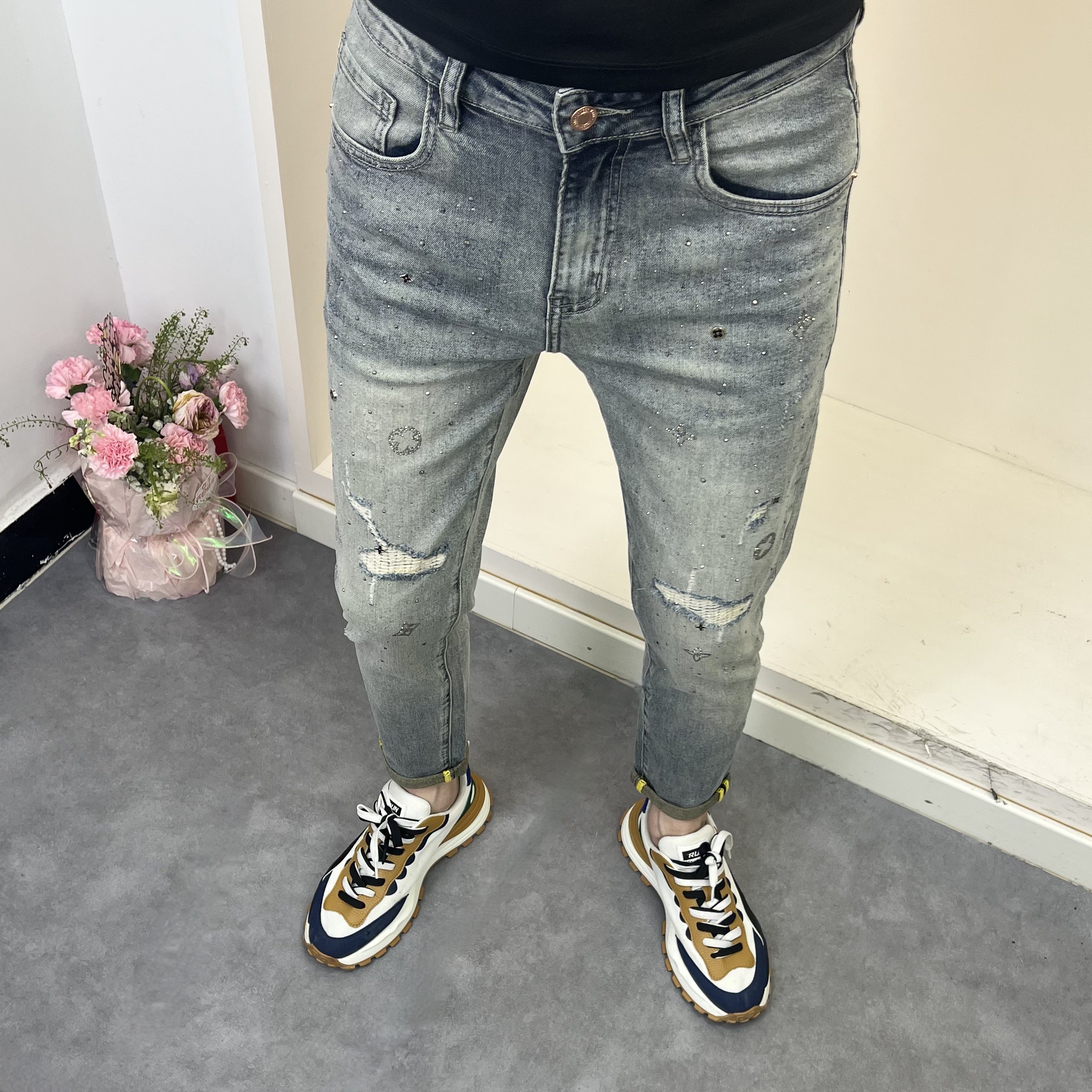 8313夏季欧货新款烫钻假破洞修身小脚男牛仔裤时尚百搭潮流弹力