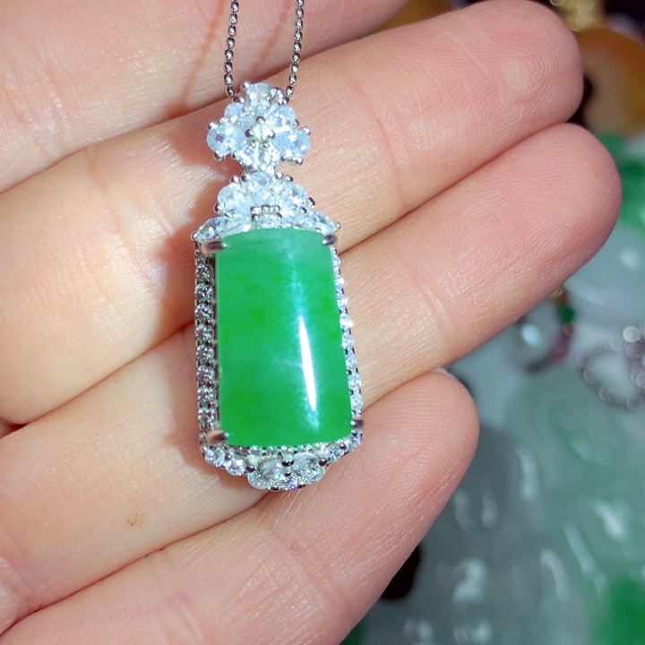 翡翠吊坠(不含链)未镶嵌