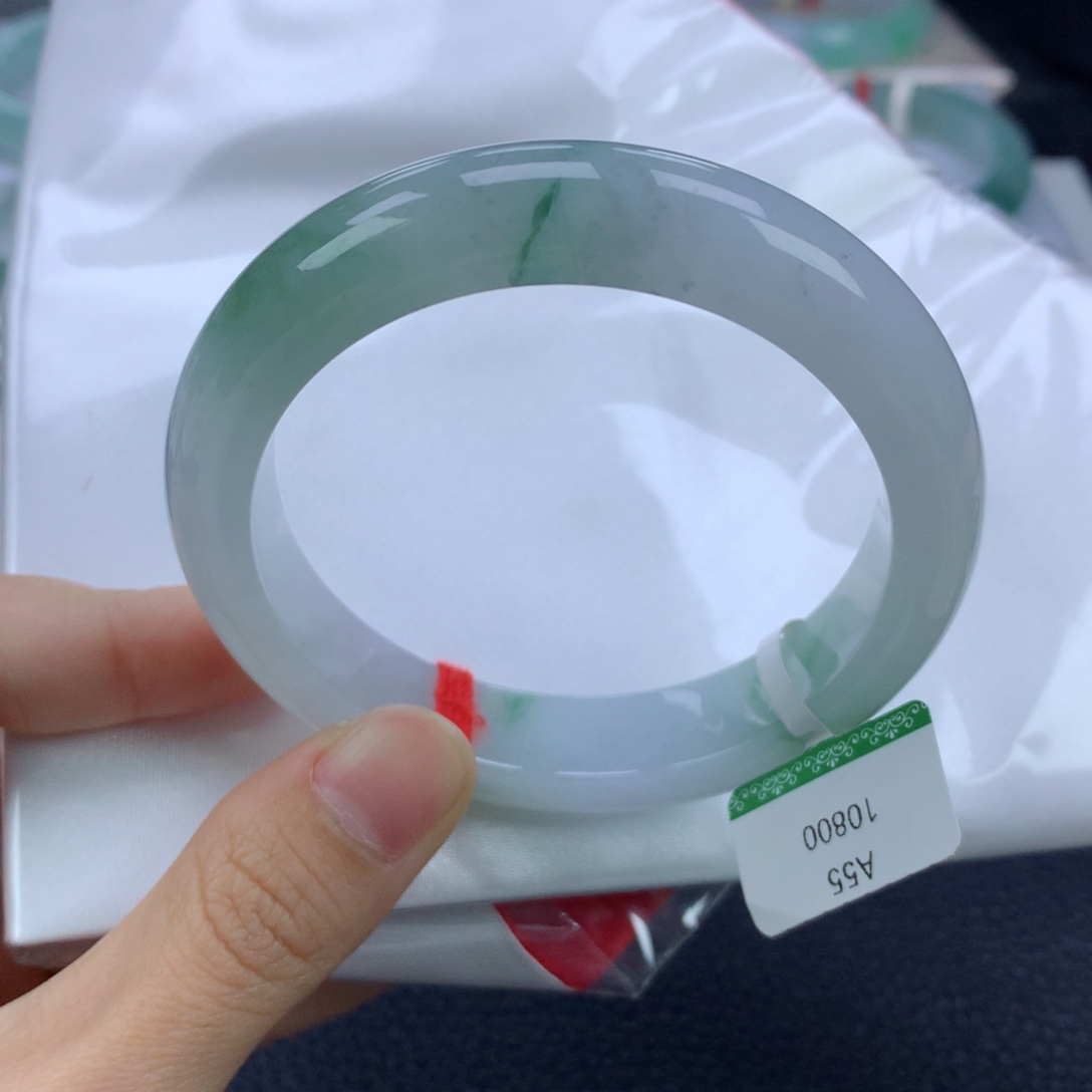 翡翠手镯未镶嵌55.8正