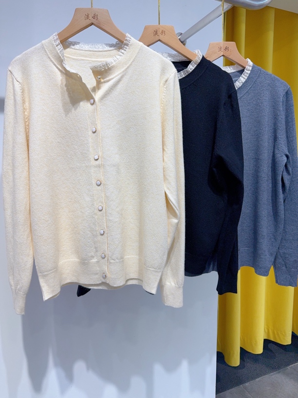 淡彩 【淑女衫】针织两穿搭的针织上衣