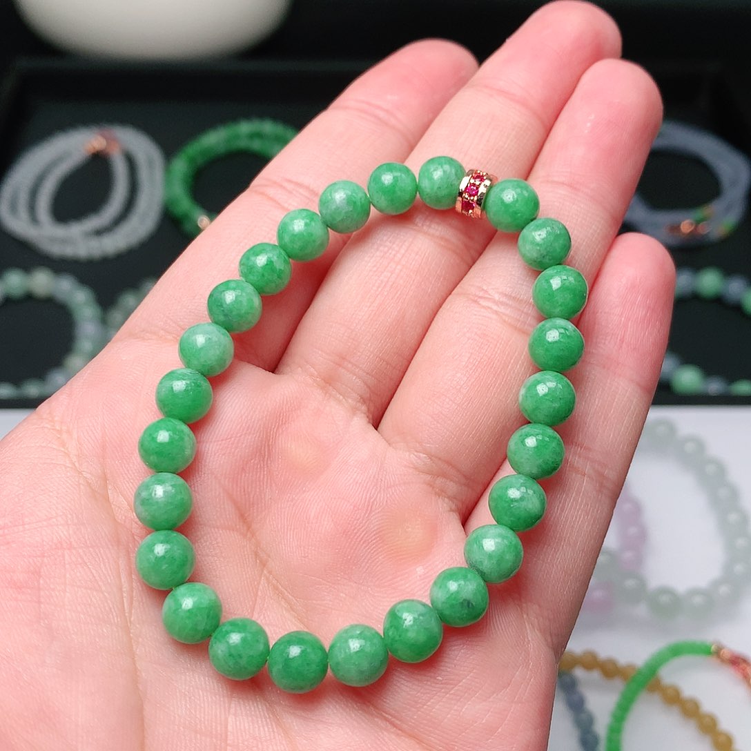 翡翠手链未镶嵌翡翠