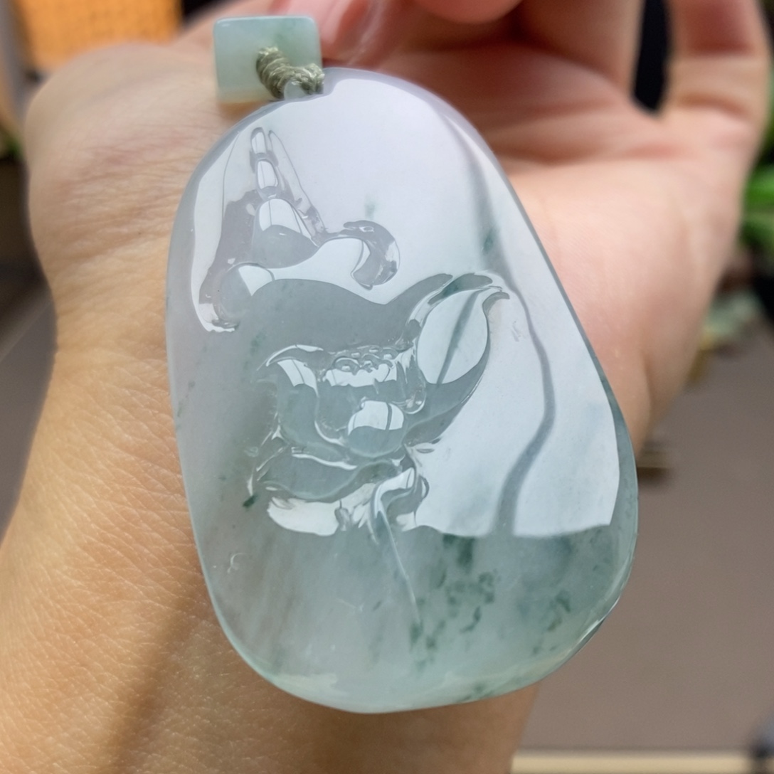 翡翠未镶嵌颈饰吊坠52