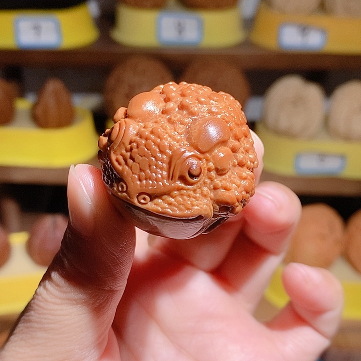 野生橄榄核雕金蟾