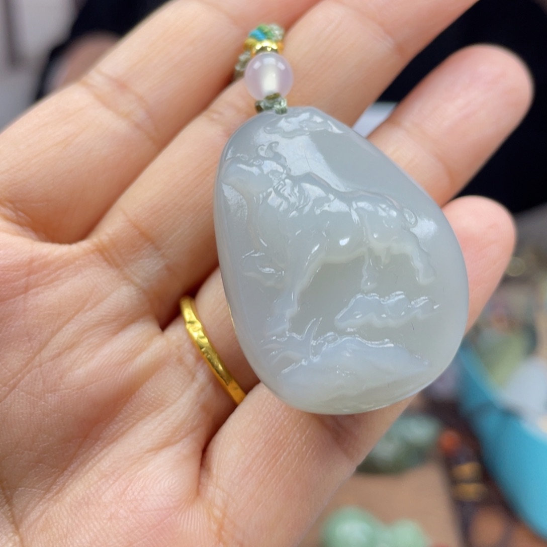 和田玉颈饰未镶嵌