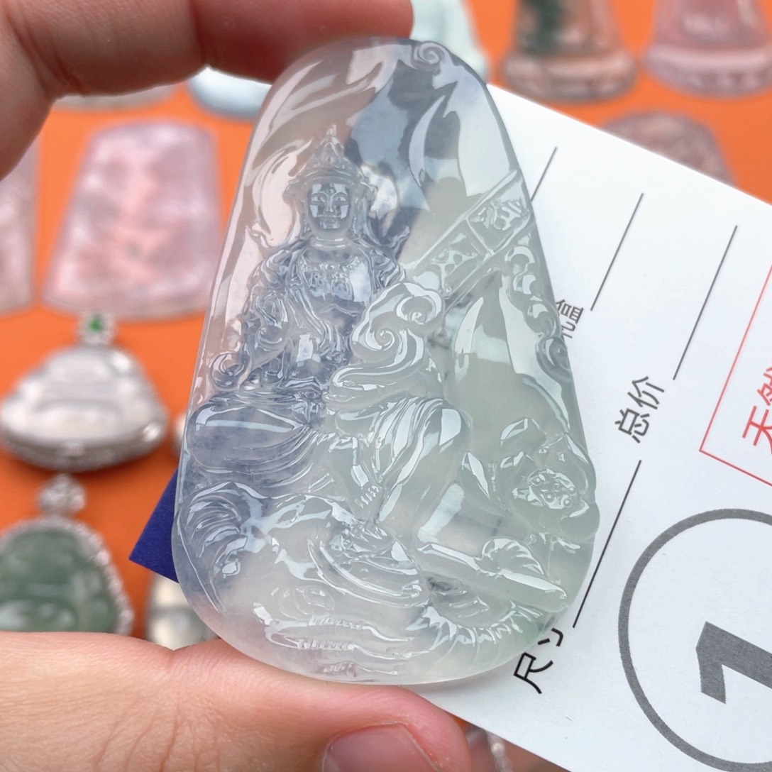 翡翠颈饰未镶嵌普贤70.8/42.2/5.7