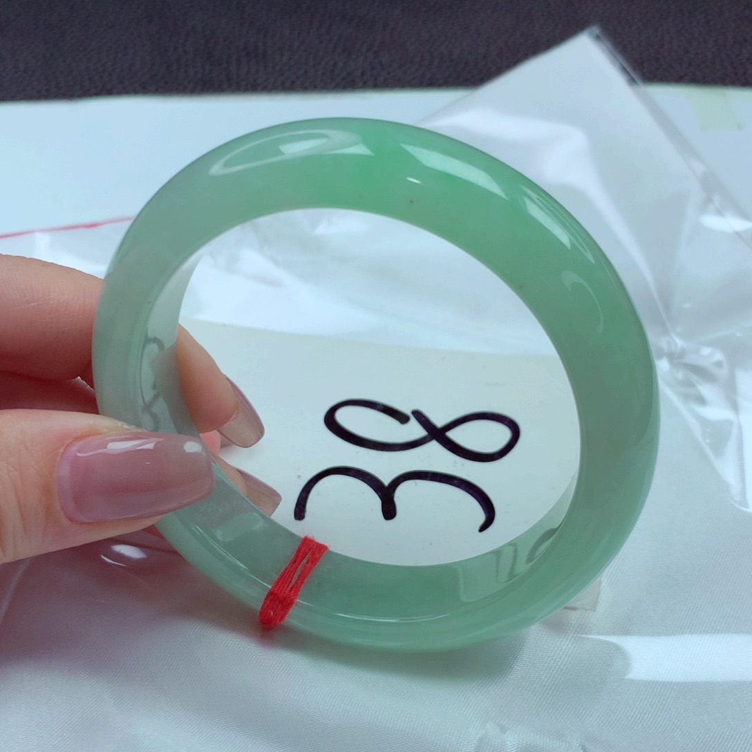 翡翠手镯未镶嵌?*豆手镯57