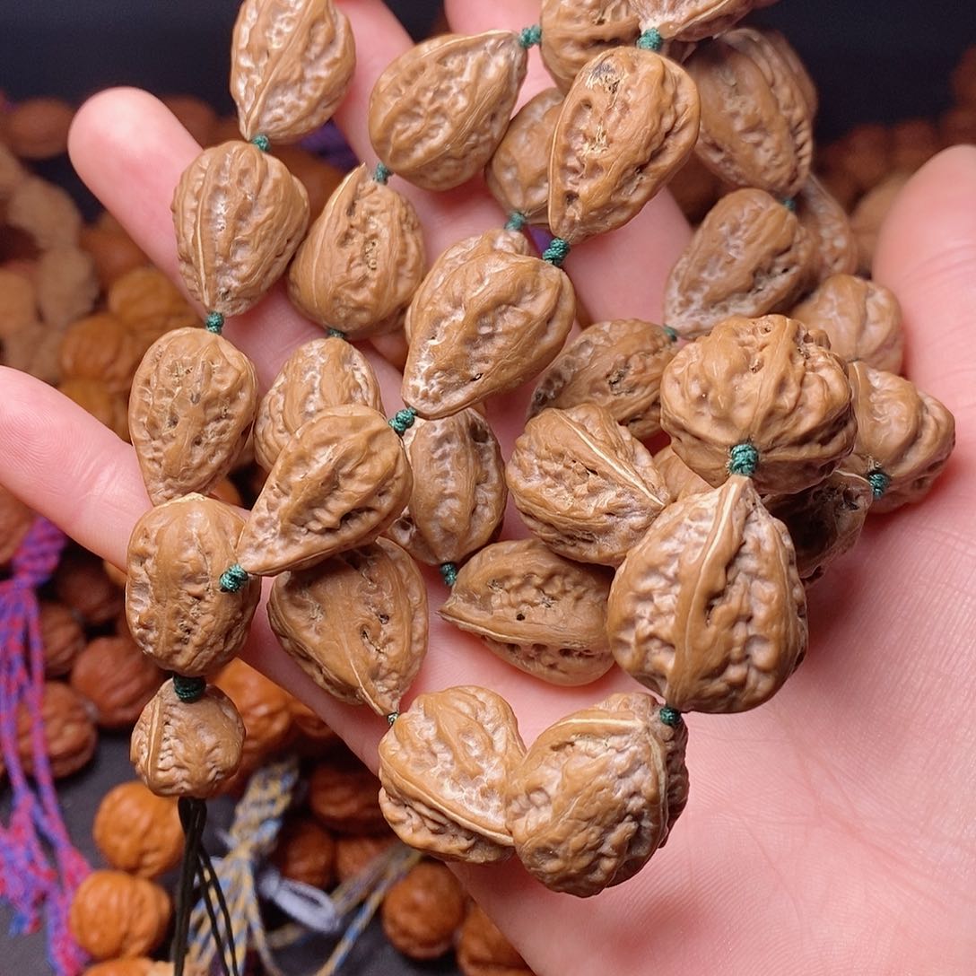 【闪购商品】文玩核桃吊坠阿*雨滴