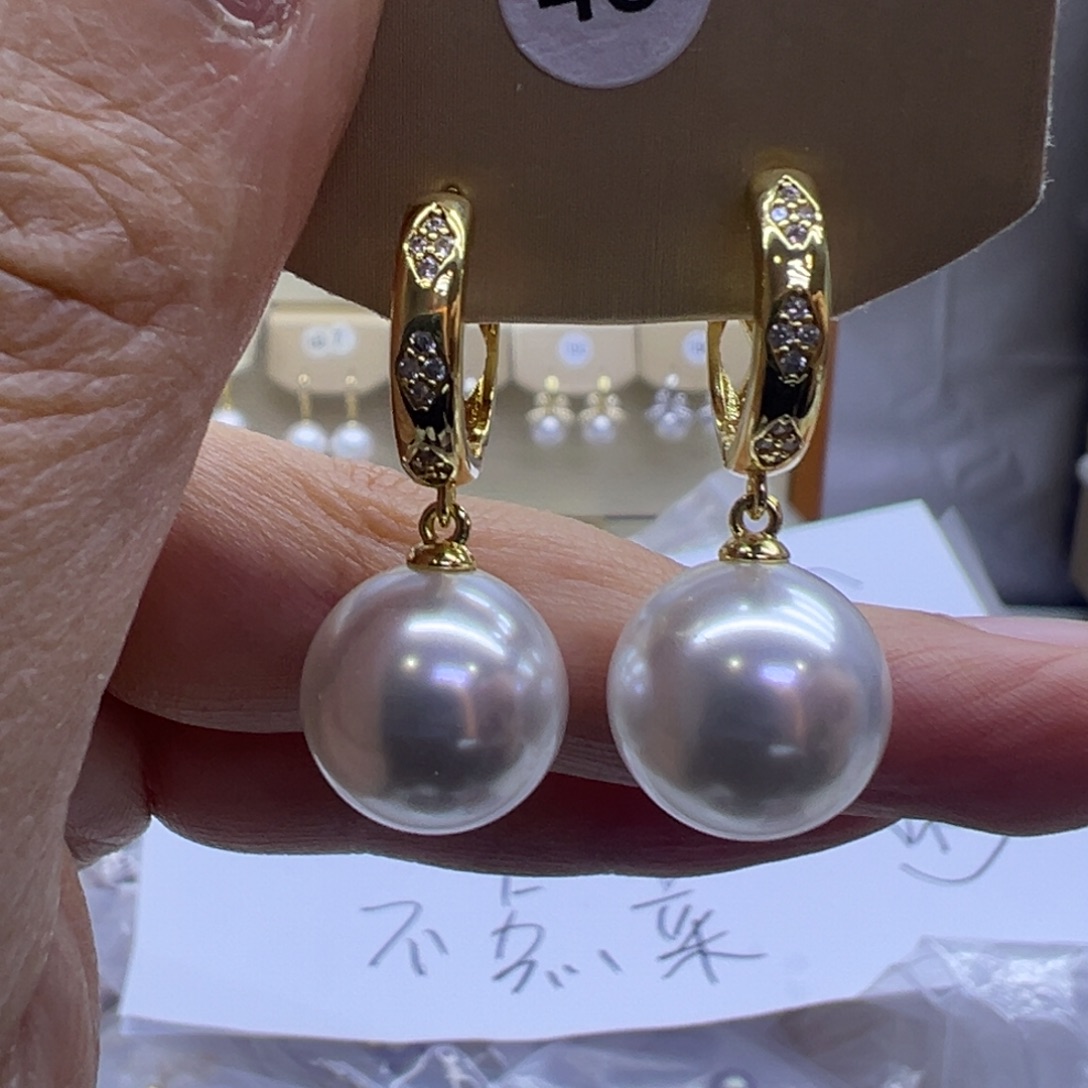 淡水珍珠未镶嵌耳饰