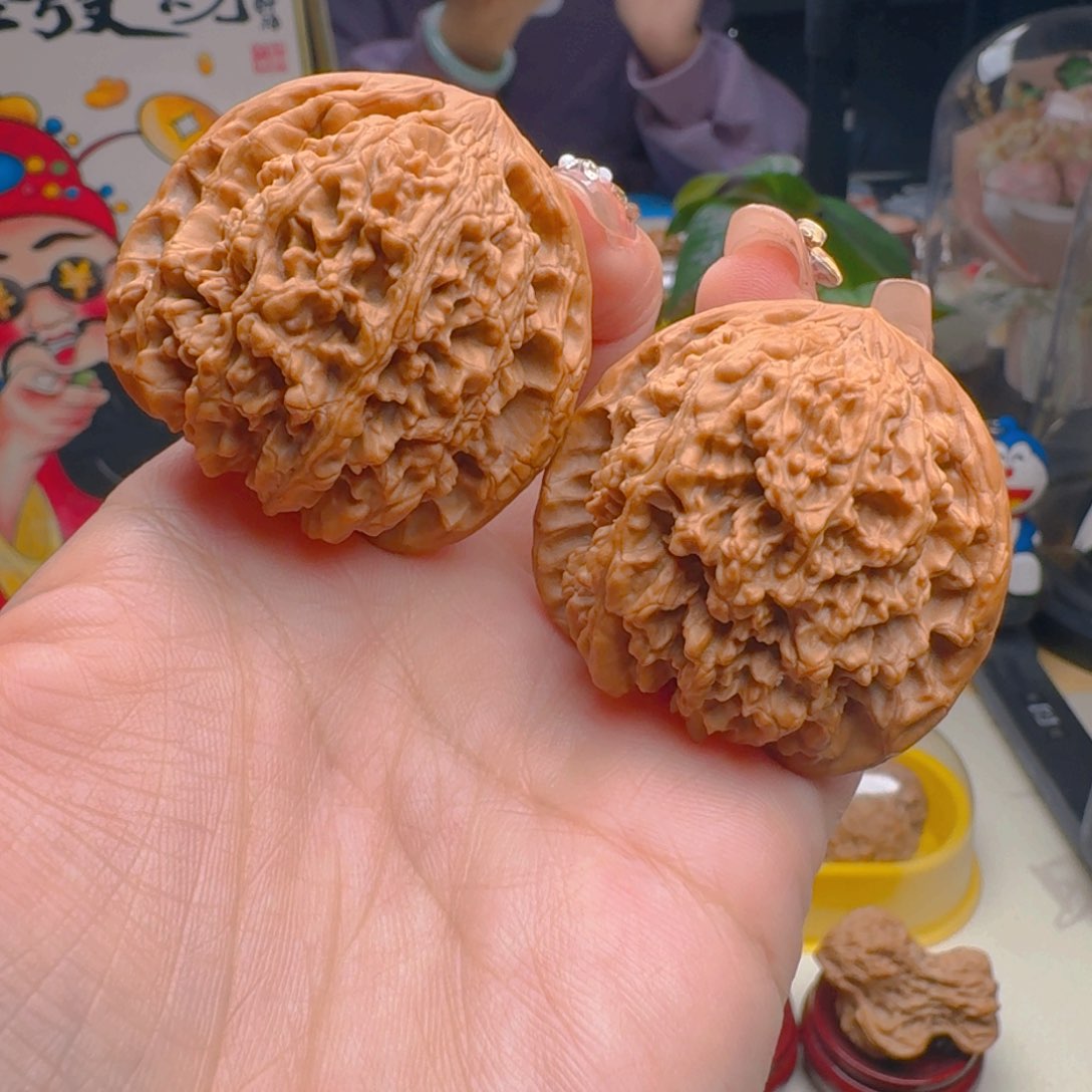 核桃把件42尺寸满天星