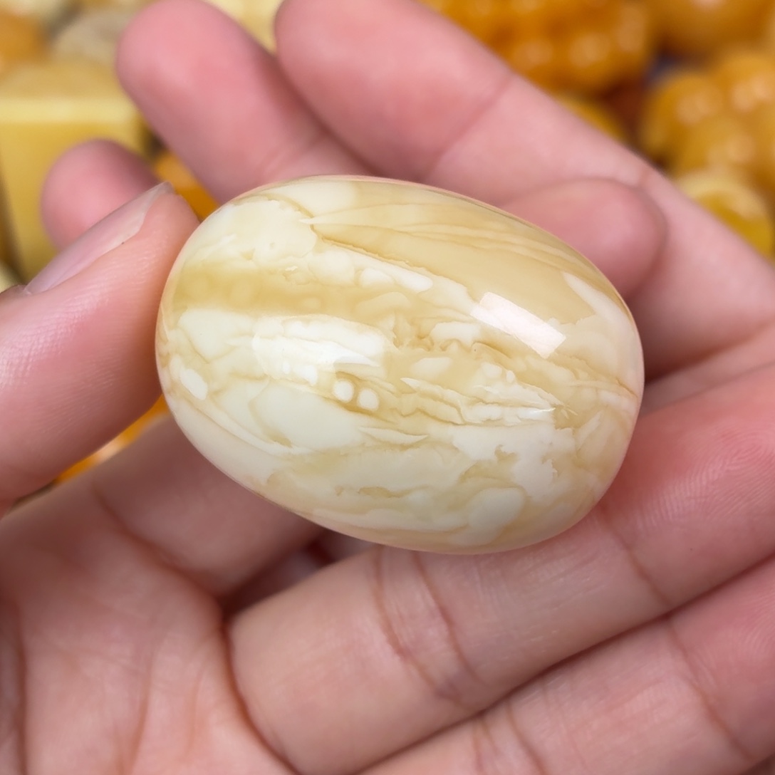 蜜蜡未镶嵌吊坠(不含链)咖白妖花枣珠
