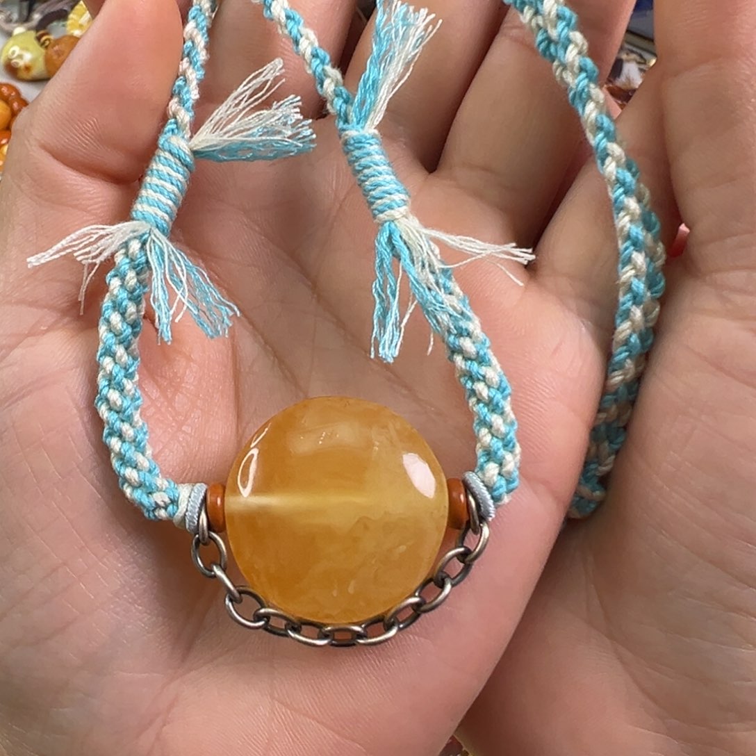 蜜蜡裸石未镶嵌蜜蜡