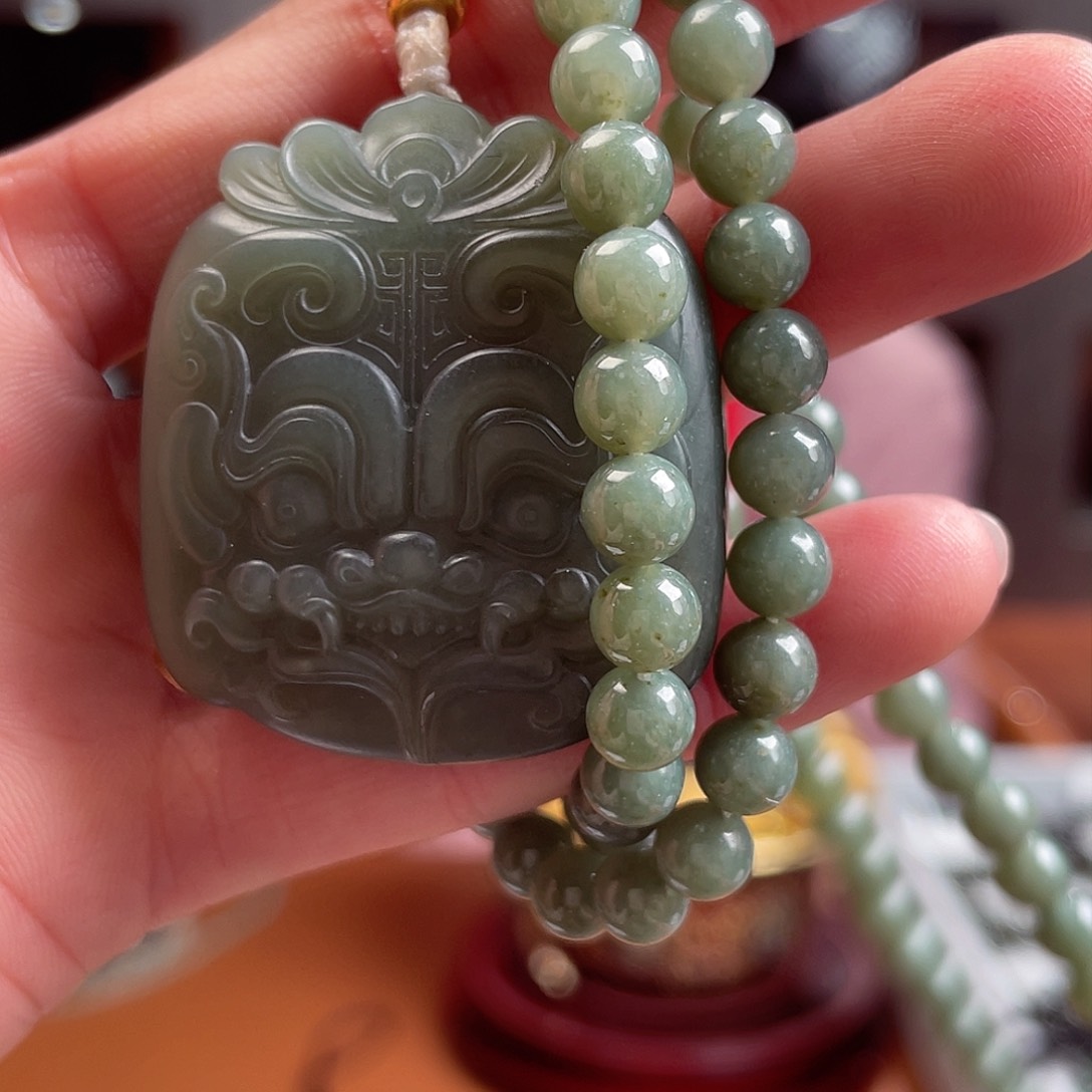 和田玉吊坠(赠链)未镶嵌青玉牌子