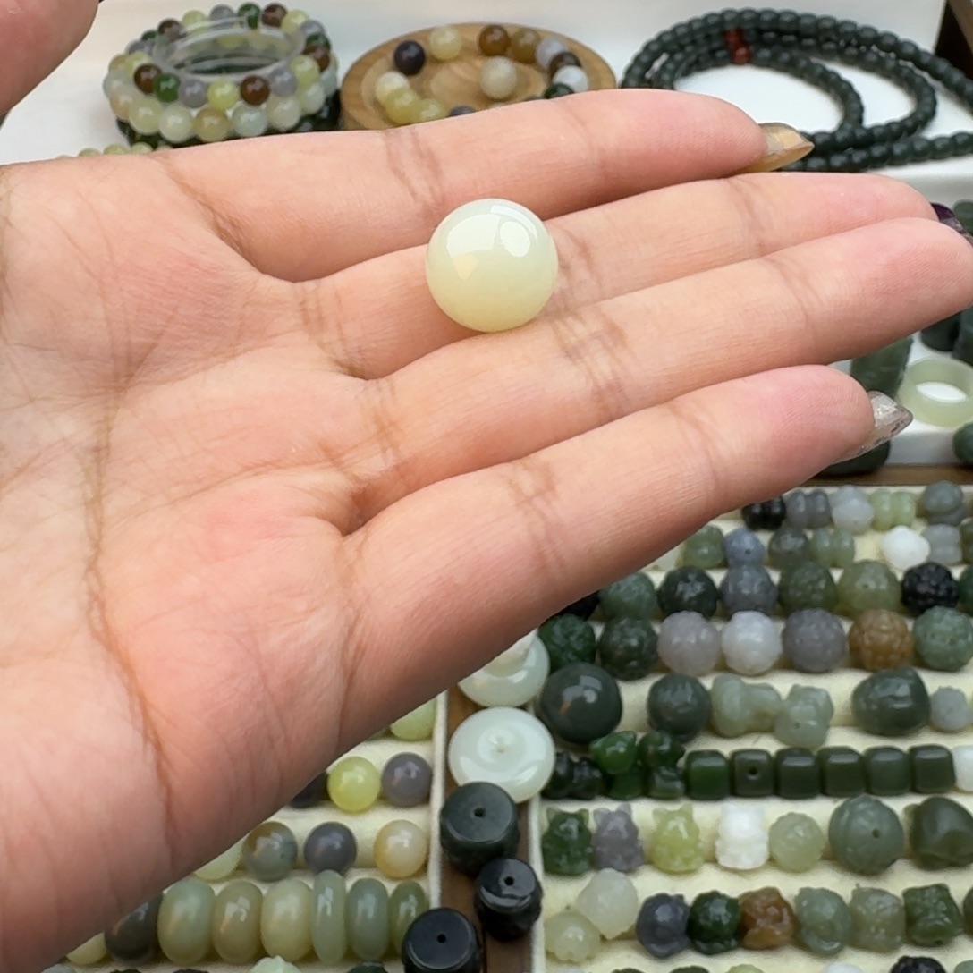 D***n和田玉未镶嵌珠宝半成品和田玉新疆料白玉单珠14