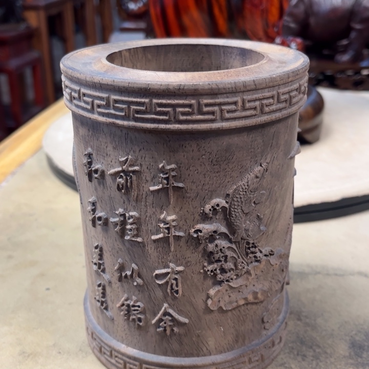 木缅甸土沉木笔筒